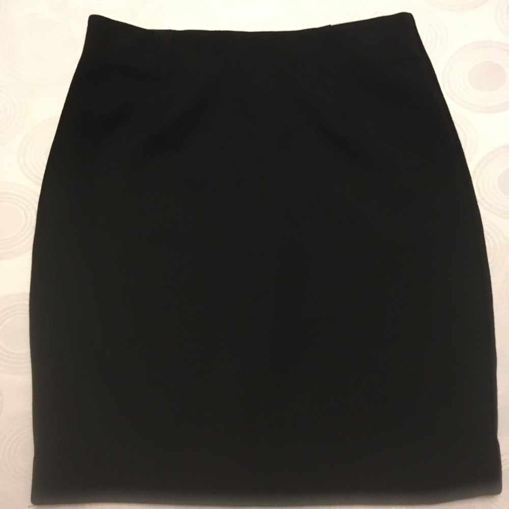 Aritzia pencil skirt